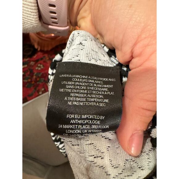 Anthropologie Postage Stamp Short Sleeve Animal Print - Picture 7 of 7